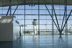 Nova terminal do aeroporto de Santiago