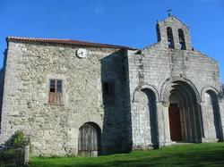 Igrexa e pazo bispal de San Paio en Diamondi
