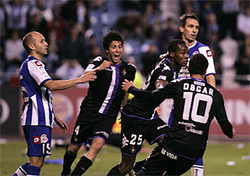 Un momento do encontro entre o Depor e o Valladolid/ Vavel.com