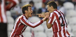 Xogadores do Athletic de Bilbao celebran un gol ao Celta