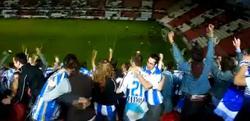 Seareiros do Dépor celebrando o Gol de Xisco en Tarragona
