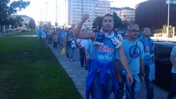 Marcha dos afeccionados do Breogán cara o Pazo.