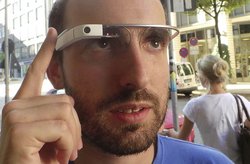 Iago Martínez de Mallando no Android coas Google Glass