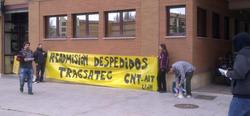 Pancarta en apoio dos traballadores de Tragasatec/ CNT