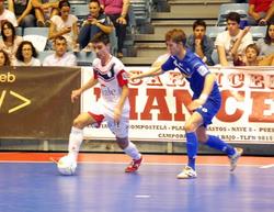 O Santiago principia a Liga con vitoria.