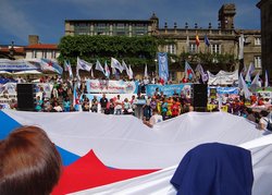 Manifestación do BNG na Quintana cunha grande bandeira nacionalista / BNG Flickr