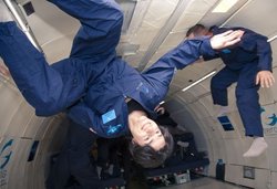 O futuro enxeñeiro nun avión tripulado por persoal da NASA nun voo de gravidade cero
