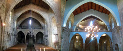 O antes e o despois da rehabilitación da Igrexa de Santa María das Areas, en Fisterra / QPC