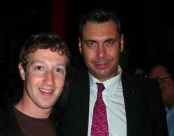O fundador de Facebook Mark Zuckerber e o blogueiro Enrique Dans / Emijrp wikipedia