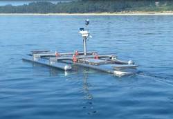 Trimarán flotante do proxecto Magallanes para xerar enerxía das mareas
