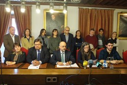 Momento da lectura da Declaración de Salamanca na Reitoría da USC (Foto: SERVIMAV-USC)