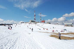 A falla de neve é un dos principais problemas da estación de esquí de Manzaneda