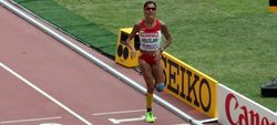 Correndo cara a meta / @atletismoRFEA