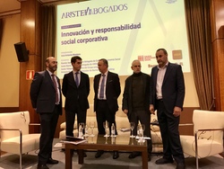 Aristeia Avogados, con sede en Santiago, celebrou este xoves unha charla-coloquio sobre innovación e responsabilidade social corporativa (RSC)