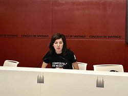 A concelleira de Igualdade, Desenvolvemento Económico e Turismo, Marta Lois, presentou no Pazo de Raxoi a terceira edición de Compostela Móvese