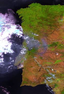 Imaxe tomada dende o satélite Proba-V do incendio que arrasou Portugal en xuño de 2017 / ESA.