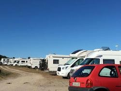Numerosas caravana aparcadas nos areais de Carnota / BNG Carnota