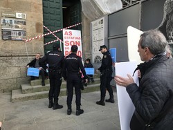O BNG protesta para evitar que Abraham e Isaac volvan co Franco / Europa Press