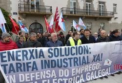 Delegados da CIG mobilízanse en demanda dunha tarifa industrial para as electrointensivas. CIG