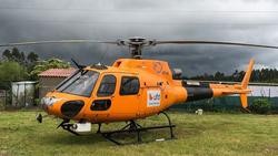 Helicóptero de UDF, distribuidora eléctrica de Naturgy, para liquidar as incidencias do temporal / Naturgy.