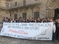 Decenas de investigadores protestan en Santiago pola súa precariedade / Europa Press
