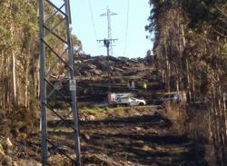 Torreta de alta tensión onde se iniciou o incendio que afectour a Dodro e Rianxo / Xoán Xosé
