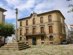 Casa Cornide na Coruña / Zarateman en Wikipedia.