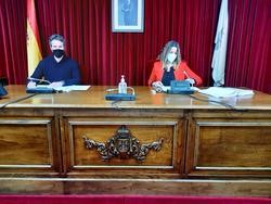 O tenente de alcalde de Lugo, Rubén Aroxo, e a alcaldesa, Lara Méndez, na rolda de prensa / Europa Press