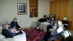 A portavoz nacional do BNG, Ana Pontón, reúnese co presidente de ANPAS de Galicia, Fernando Lacaci, e co secretario xeral da CIG-Ensino, Xesús Vermello / BNG.