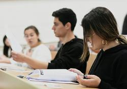 Estudantes na selectividade no campus de Vigo, Avaliación de Bacharelato para o Acceso á Universidade (ABAU) / @ Miguel Núñez.