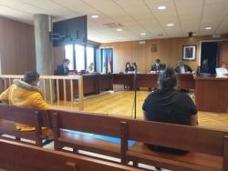 Xuízo a unha nai e o seu fillo, acusados de reter contra a súa vontade á noiva del (menor de idade), celebrado na sección quinta da Audiencia Provincial de Pontevedra, en Vigo.. PAULA XUSTO-EUROPA PRESS / Europa Press