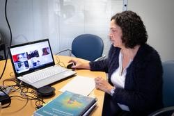 A directora xeral de Patrimonio Natural, Belén do Campo, participa por videoconferencia na reunión do Comité Nacional Español de Geoparques. XOÁN CRESPO / Europa Press