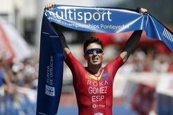 Arquivo - Javier Gómez Noya no momento de proclamarse campión do mundo  de longa distancia nos Mundiais de Multideporte de Tríatlon de Pontevedra de 2019. ITU PONTEVEDRA 2019 MULTISPORT WORLD CHAMPIONSHIPS / Europa Press