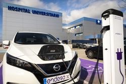 Endesa instala puntos de recarga para coches eléctricos no Hospital da Esperanza de Santiago. ENDESA X / Europa Press