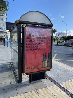 Cartel de Estrella Galicia en galego/Twitter - @Cascarelo
