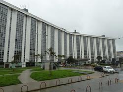 Edificio administrativo da Xunta de Galicia na Coruña /Elisardojm - Wikimedia.