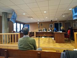 O alcalde pedáneo de Bembrive sentado no banco dos acusados / Pedro Davila - Europa Press / Europa Press