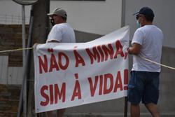 Colectivos portugueses contra a minaría "destrutiva". / Ecoloxistas en Acción
