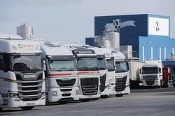 Varios camións parados na dársena de Transportes Rabadenses, unha das maiores empresas de transporte da provincia de Lugo. Carlos Castro - Europa Press