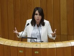A conselleira de Promoción do Emprego e Igualdade, María Jesús Lorenzana, no Parlamento. XUNTA / Europa Press