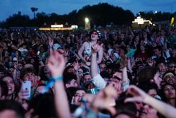 Público nun concerto no festival O Son do Camiño, o 16 de xuño de 2022 / Álvaro Ballesteros