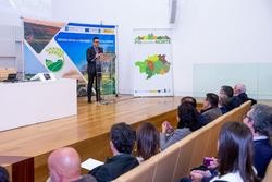O conselleiro do Medio Rural, José González, participa na clausura do proxecto de cooperación Ordenación dá terra agraria a través do sistema de permutas. XUNTA / Europa Press