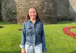 Chistina Weiler, neofalante de EE.UU