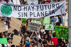 Protesta sobre a inacción dos Gobernos ante o cambio climático / EFE - Arquivo