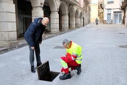 Control de sumidoiros na cidade de Lugo. CONCELLO DE LUGO / Europa Press