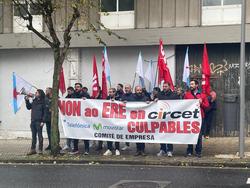 Traballadores de Circet protestan ás portas do Parlamento de Galicia. / Europa Press