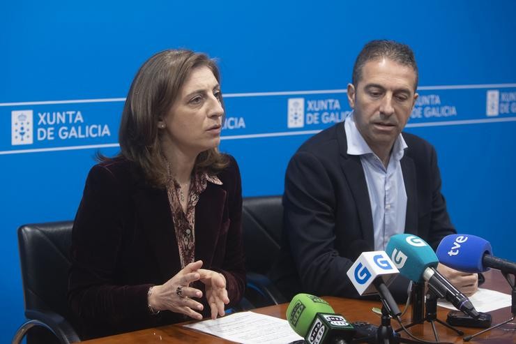 A vicepresidenta segunda e conselleira de Medio Ambiente, Territorio e Vivenda en funcións, Ángeles Vázquez, e o conselleiro do Mar en funcións,, Alfonso Villares, en rolda de prensa / XUNTA - CONCHI PAZ