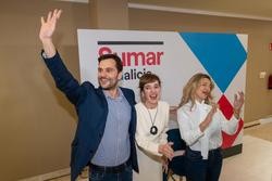 Arquivo - O portavoz da comisión promotora de Sumar Galicia, Paulo Carlos López; a candidata para a Presidencia da Xunta de Galicia, Marta Lois, e a líder de Sumar, Yolanda Díaz / César Arxina