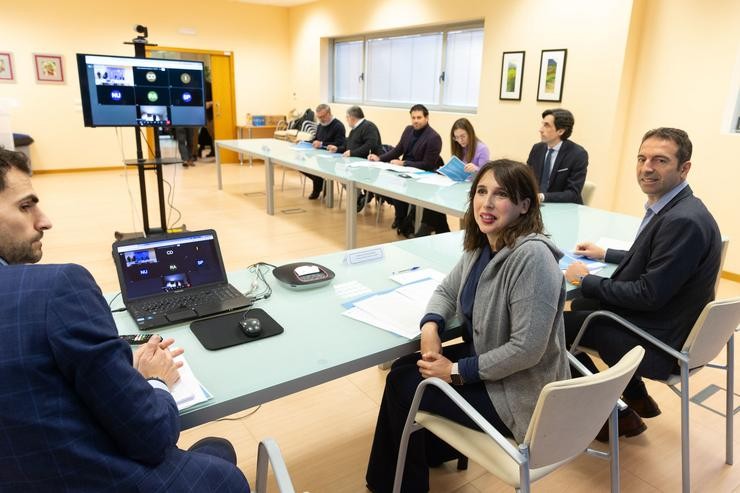 A conselleira de Economía, Industria e Innovación, María Jesús Lorenzana, e o conselleiro do Mar, Alfonso Villares, participarán na reunión do Observatorio da eólica mariña / Xoán Crespo
