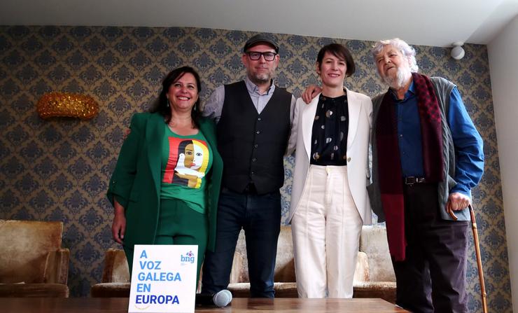 Ana Miranda, Martiño Noriega, Ana Pontón e Xosé Manuel Beiras nun acto de precampaña das europeas do BNG en Santiago / BNG - Arquivo